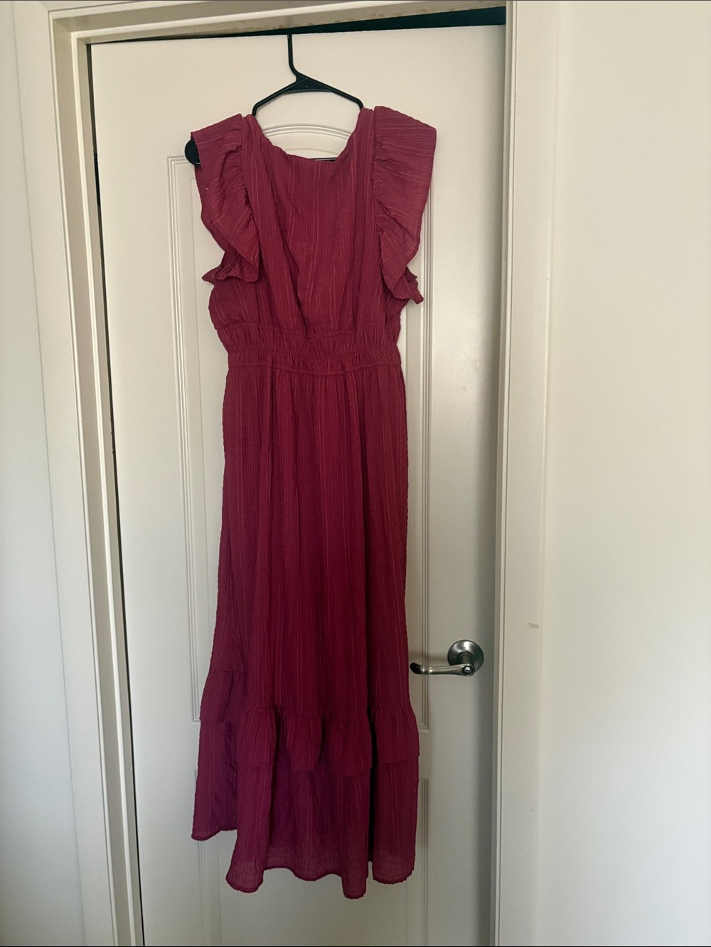 Flutter-Sleeve Maxi Dress in Raspberry - Picture 2 of 2